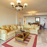 Coral 4*