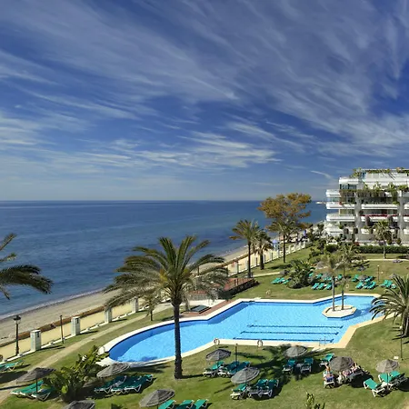 珊瑚海滩公寓式酒店 4*