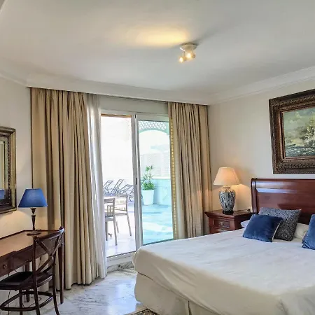 Coral Marbella