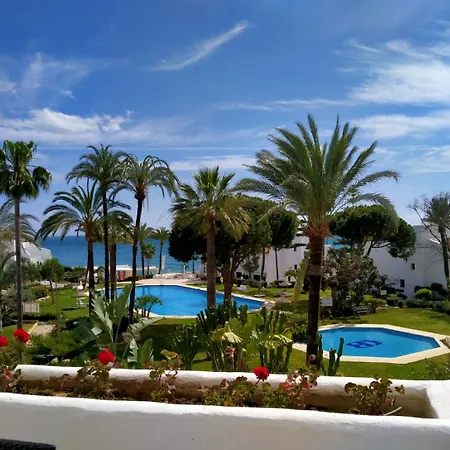 Apartment Coral 4*