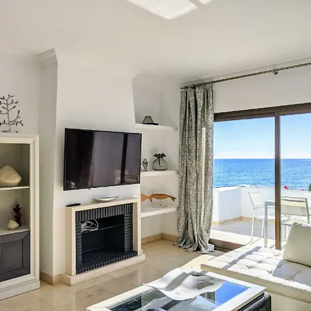 Coral Apartment 4*