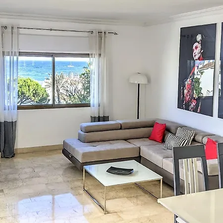 Apartment Coral