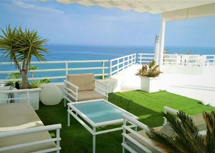 كورال بيتش الفندقية بخدمة ذاتية شقة ماربيا