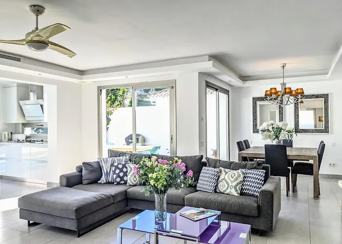 كورال بيتش الفندقية بخدمة ذاتية شقة