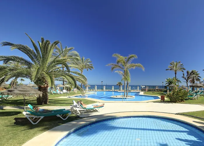 كورال بيتش الفندقية بخدمة ذاتية شقة 4*