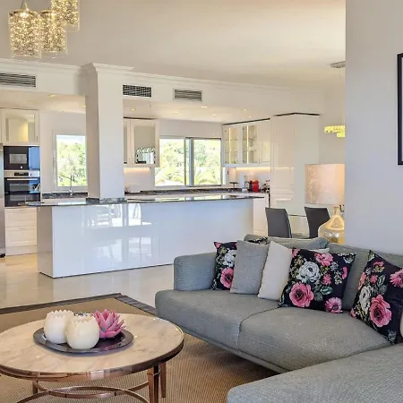 Apartment Coral 4*