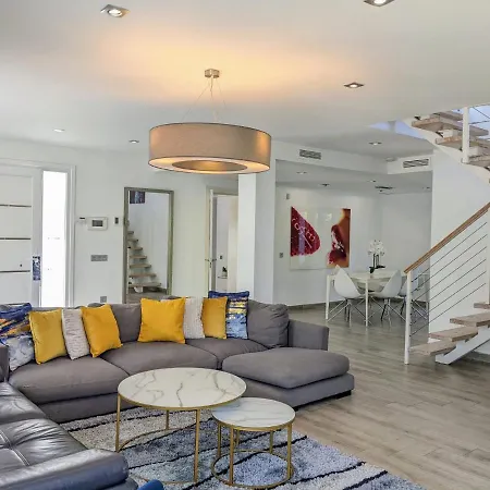 Apartment Coral