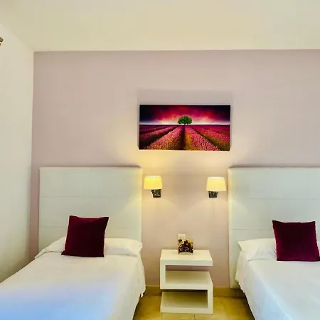 Coral 4* Μαρμπέλλα