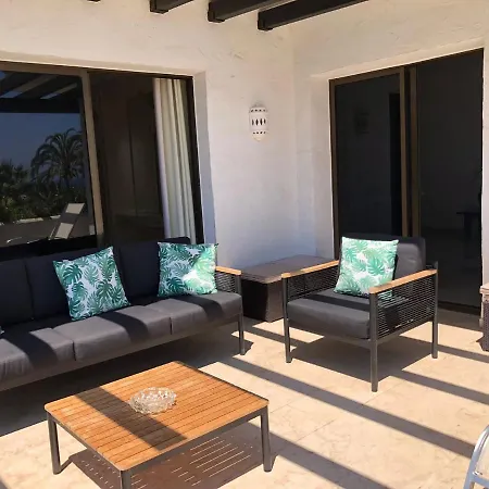 Coral 4*