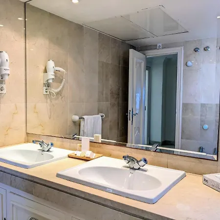 Coral Appartement 4*
